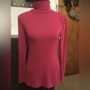 Dark pink turtleneck